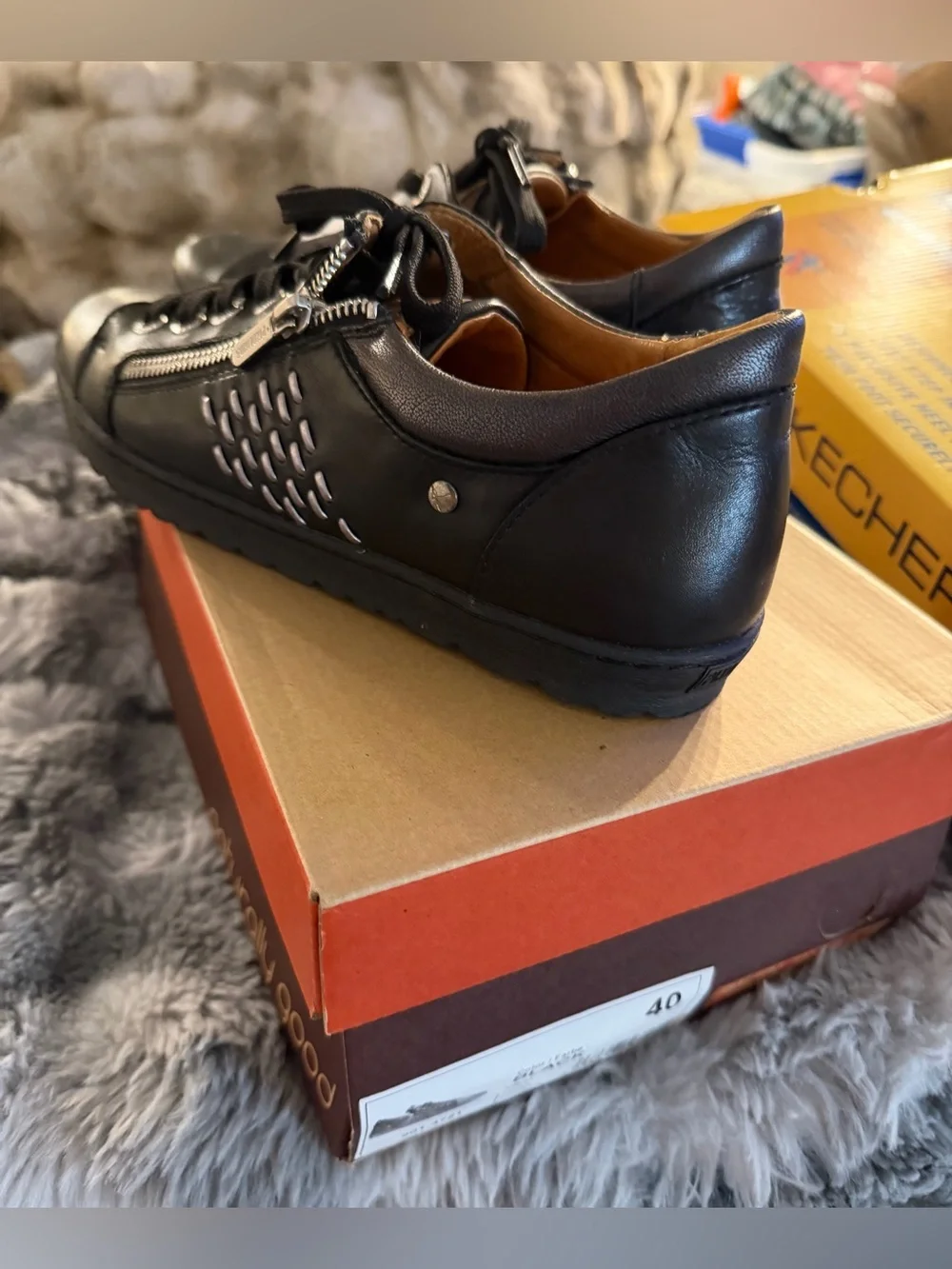 Pikolinos Lagos 901 Black Leather Zip Sneakers Size EU40/US 9-9.5 Like New! $75